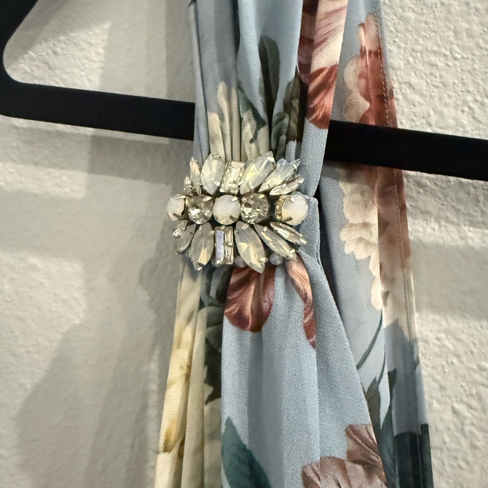 NWT Sachin & Babi Size 8 Embellished Kenzia Floral Blue Gown - Picture 7 of 15